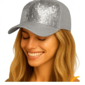 GORRA PLATEADA CON LENTEJUELAS